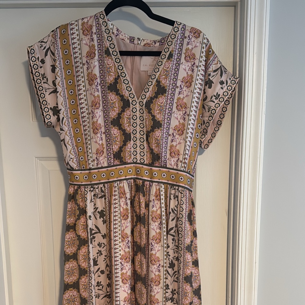 Hard to find color Gal Meets Glam dress